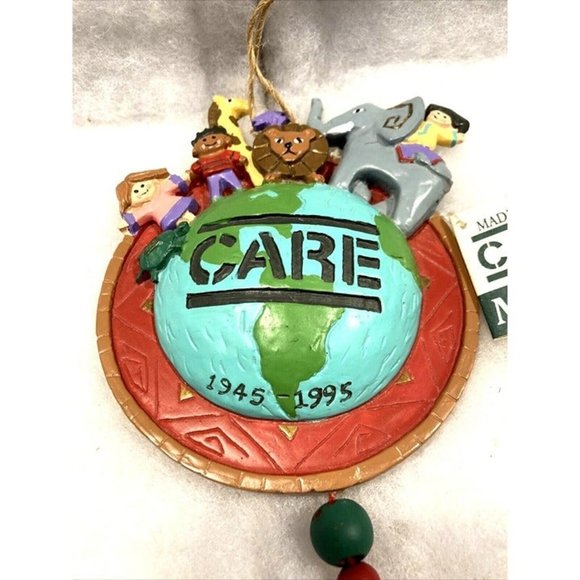 1995 Christmas Ornament GLOBAL CELEBRATION 5" Midwest of Cannon Falls  BRAND NEW - Picture 2 of 6